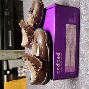 Pediped Isabella toddler shoes size 6-6.5